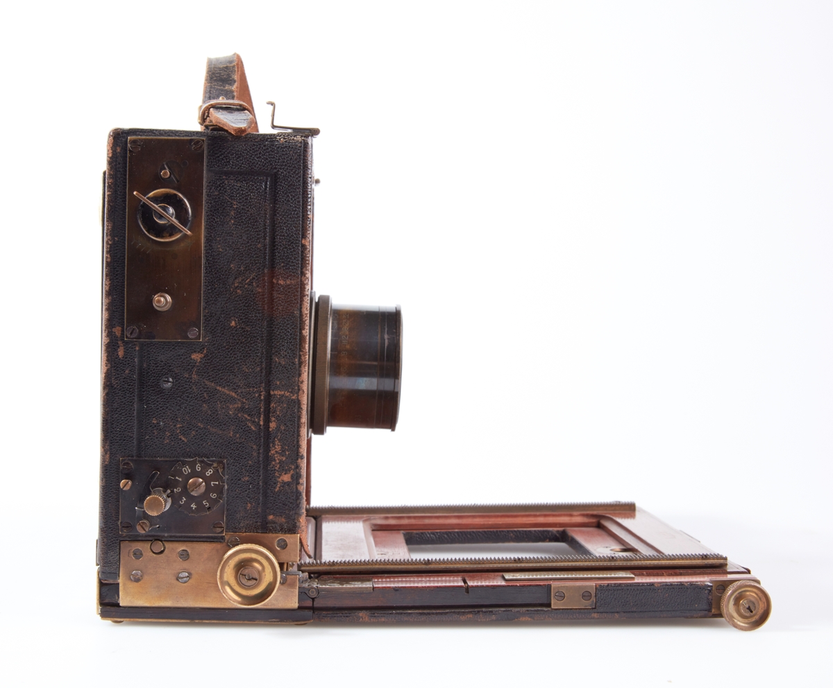 Olympic Museum-Chamonix 1924, camera used by Auguste Couttet ...